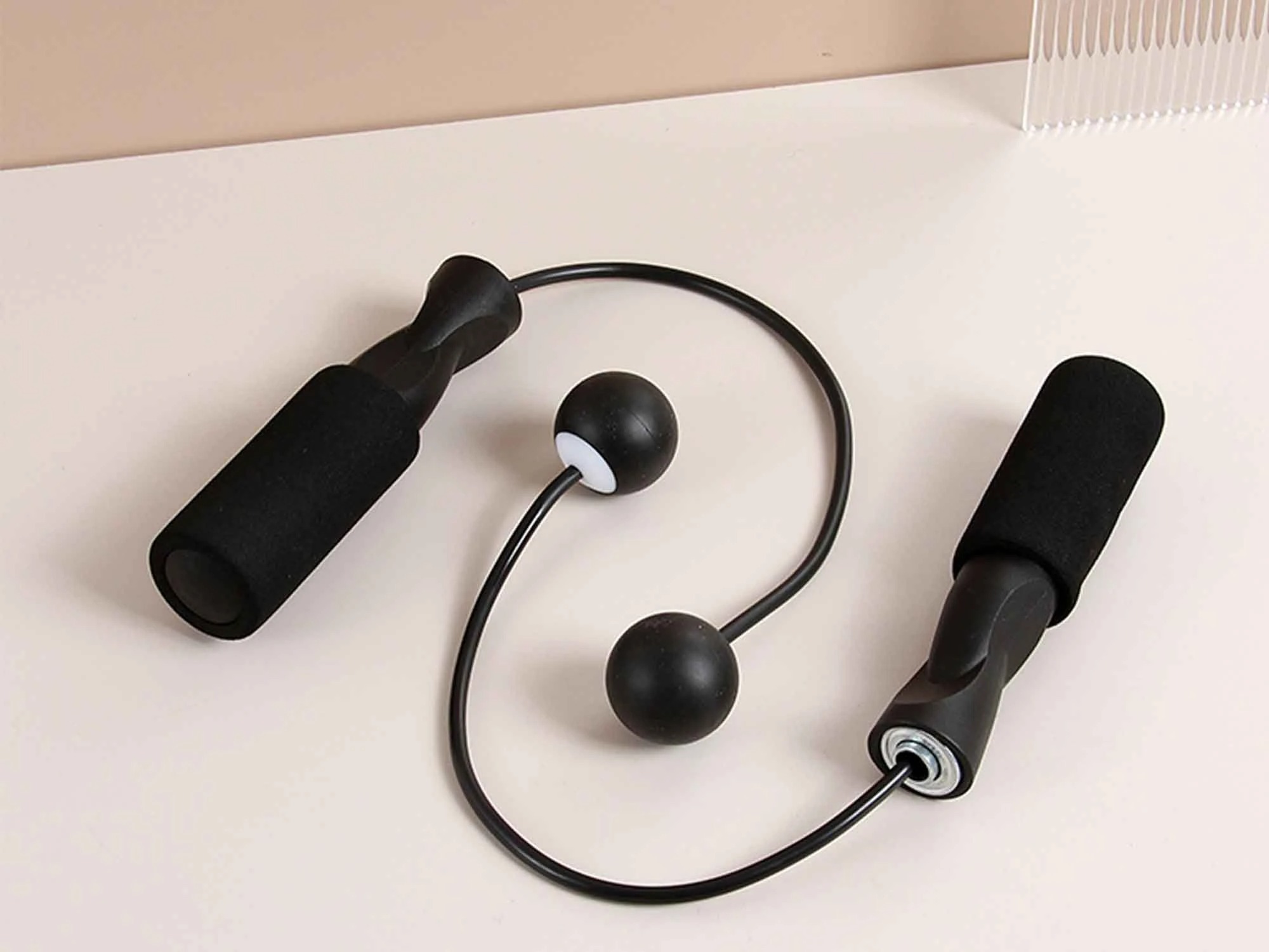 6936706446511-2000x1500-1 Скакалка бездротова з кулями ø6см SP-Planeta 0780 Black — изображение 1